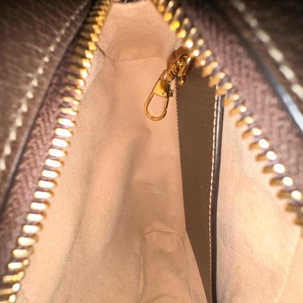 Gucci Beige and Brown GG Crossbody Bag - Picture 8 of 8